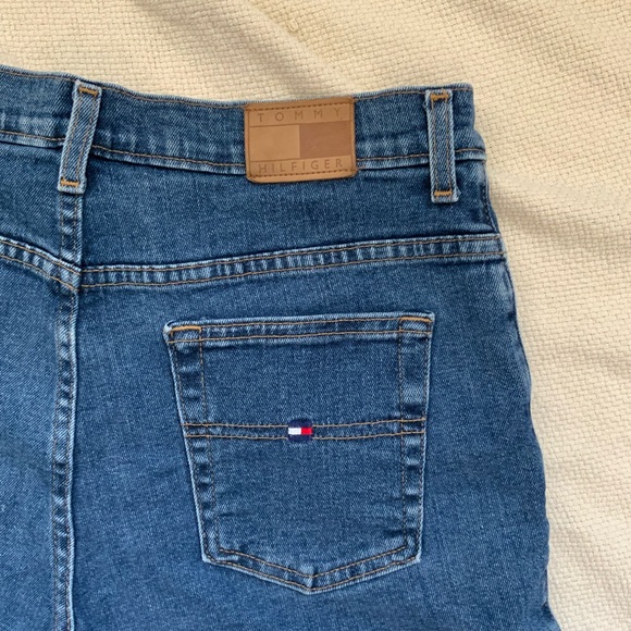 Vintage Tommy Hilfiger high waist shorts - Picture 4 of 4